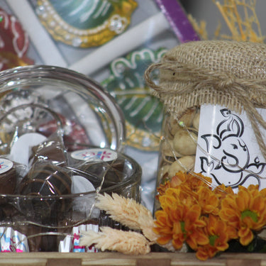 Lights & Treats Festive Hamper